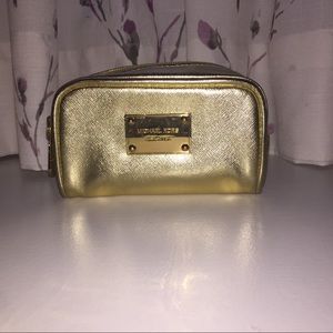 Brand New Michael Kors mini pouch